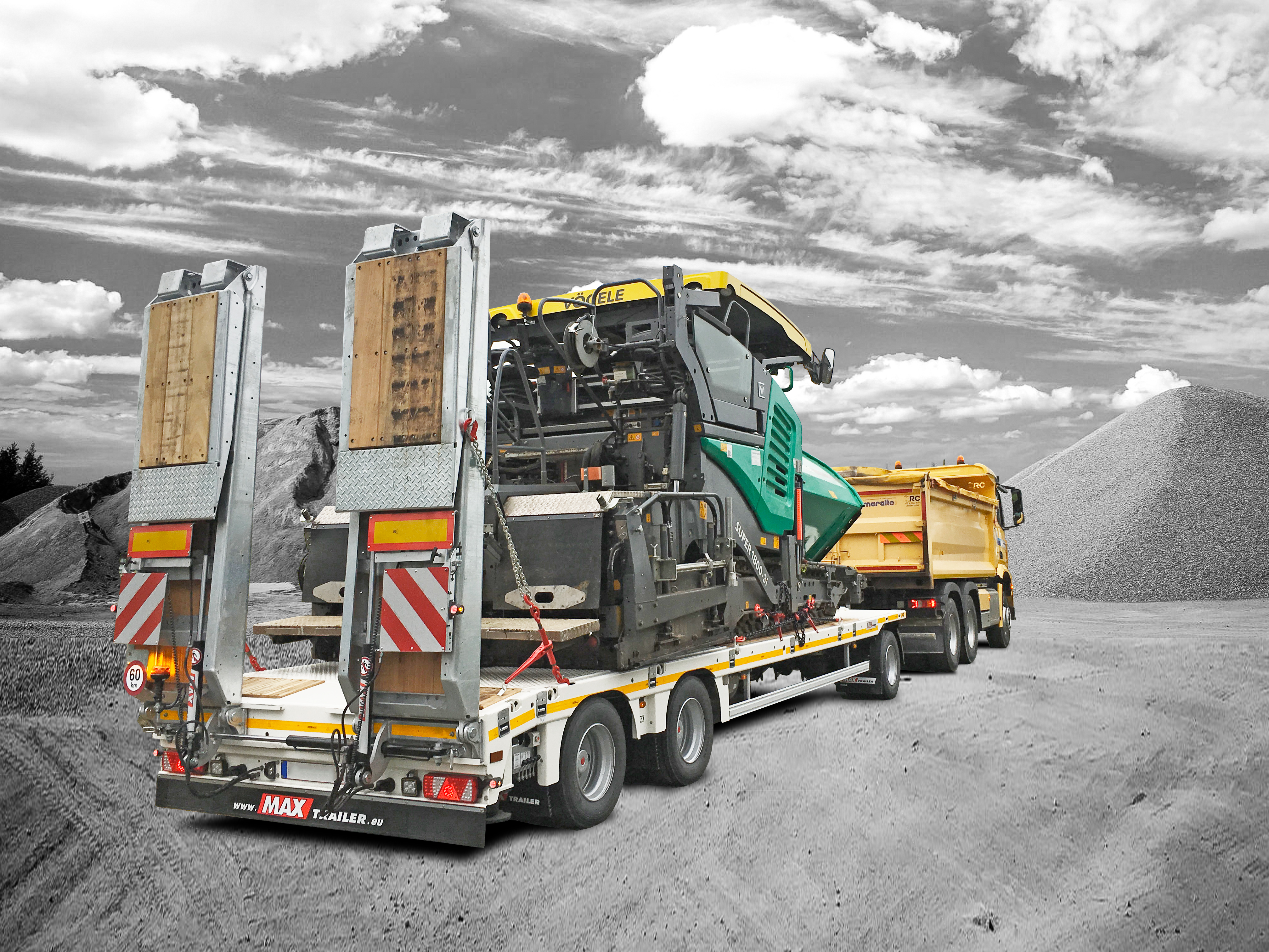 MAX600 turntable trailer with 3 to 4 axles