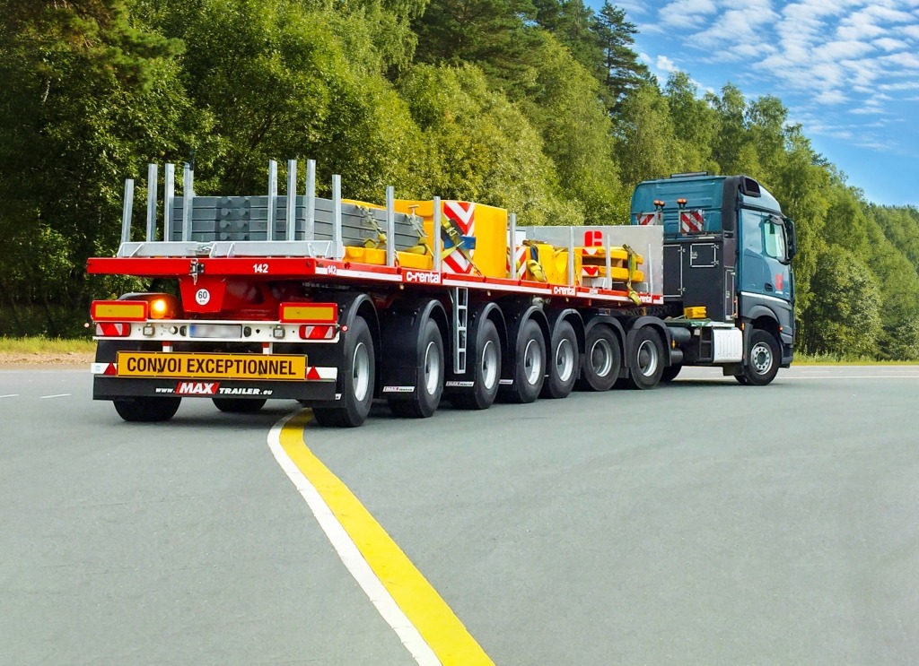 MAX 410 ballast trailer for the transport of crane weights
