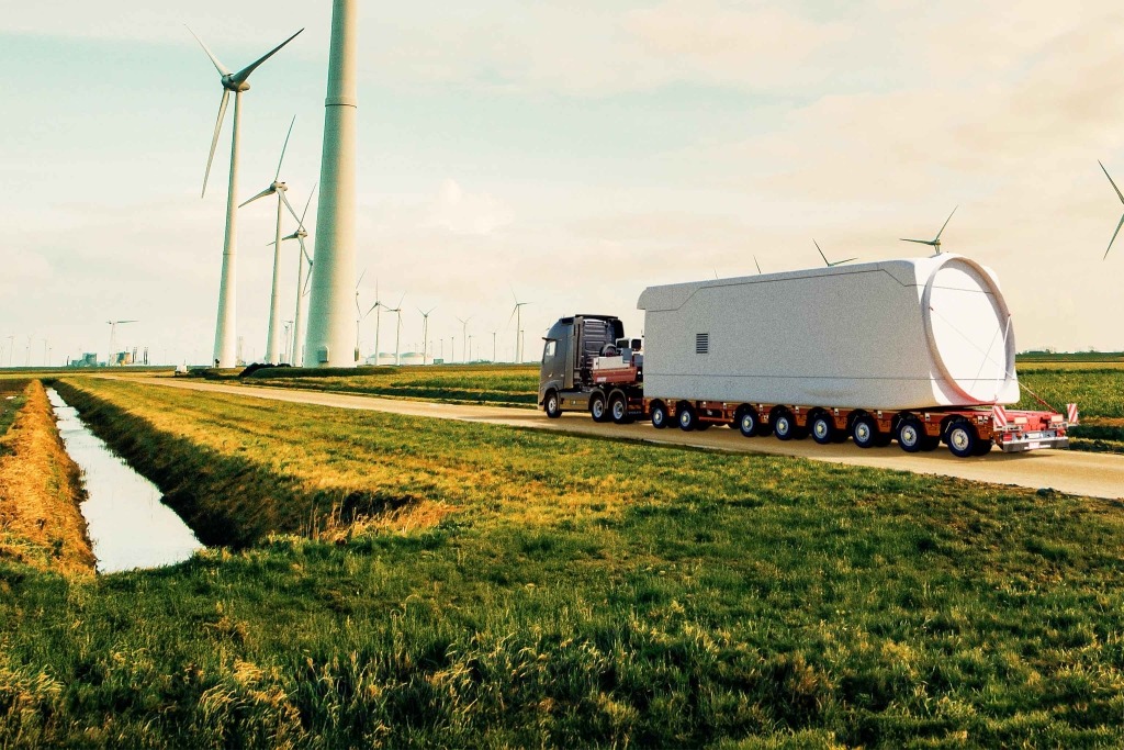 MAX810 semi-trailer as 2+6 axle version