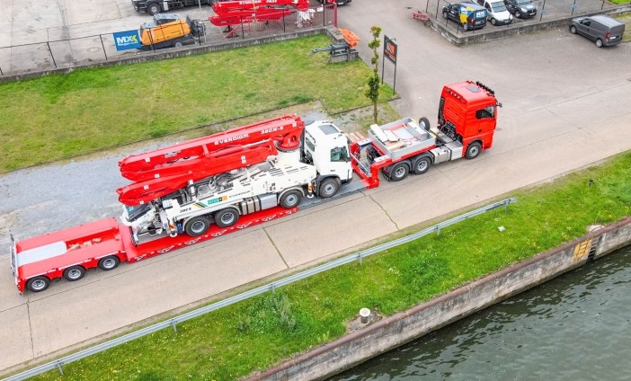 A flexible use with a MAX Trailer lowbed trailer