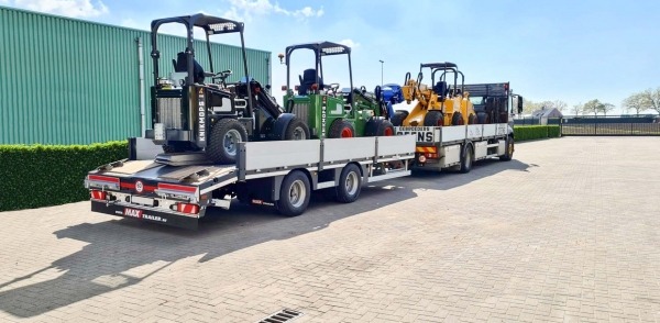 Towed trailers type MAX300 by MAX Trailer can be equipped with two or three axles.