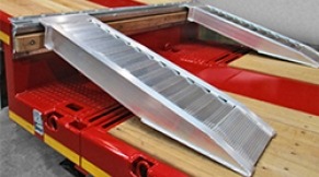 Aluminium ramps enable access onto the gooseneck.