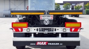 Tow coupling with reinforcement screwed at the rear of the trailer.