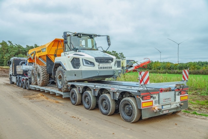 The MAX710 lowbed trailer for heavy haul construction jobs