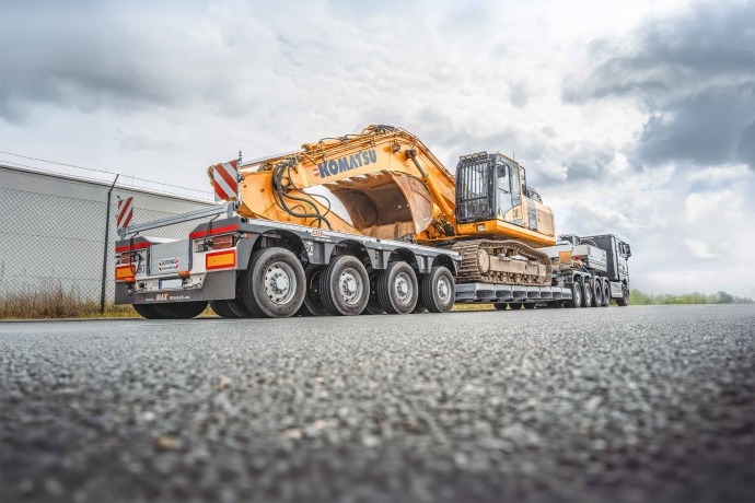 The MAX710 lowbed trailer for heavy haul construction jobs