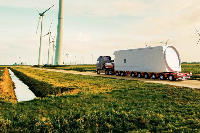 MAX810 semi-trailer as 2+6 axle version